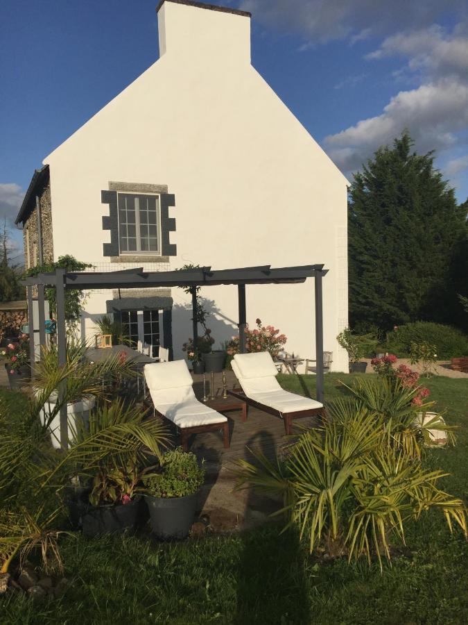 La Colline Des Renards Chambres Locmaria-Berrien Exterior photo